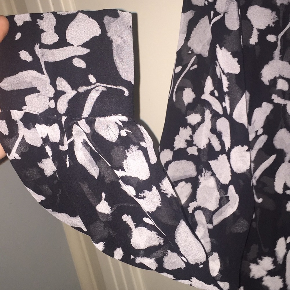 Blouse - Picture 3 of 4